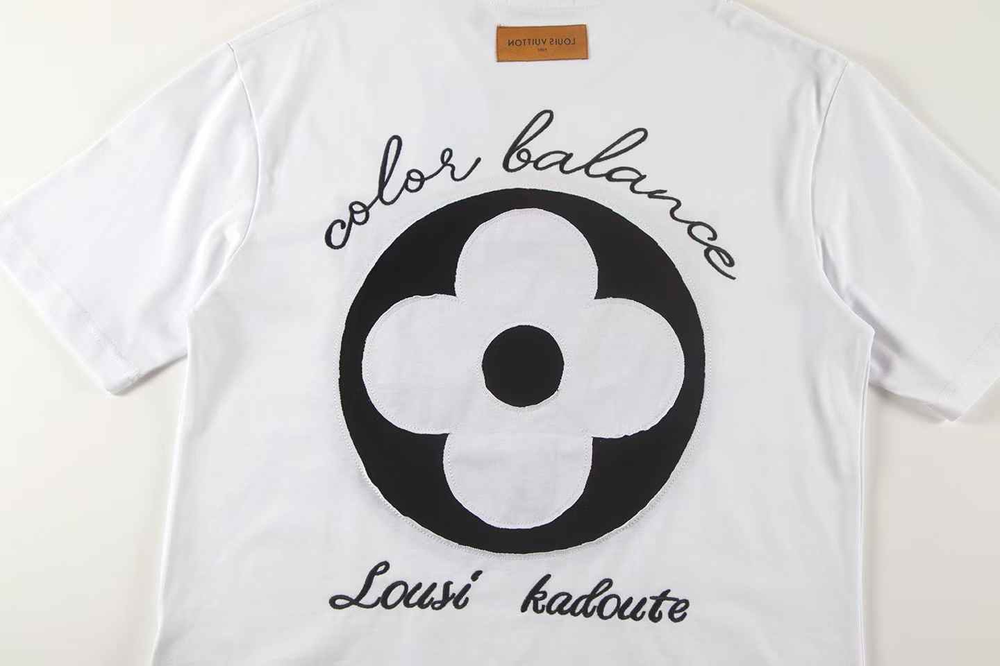 New fashion embroidery t-shirt