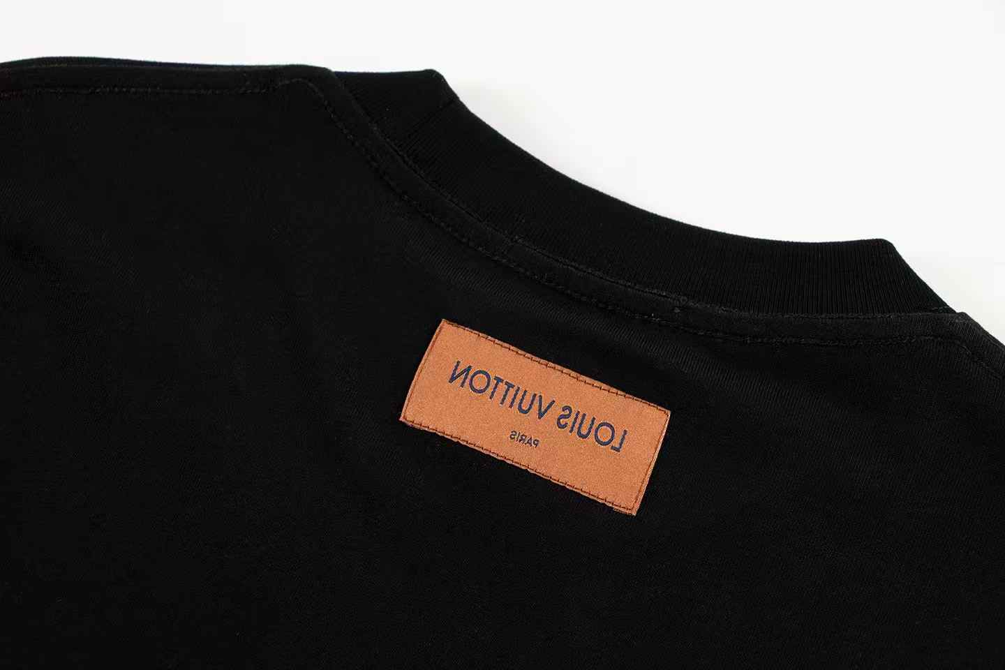 Alphabet pattern print t-shirt