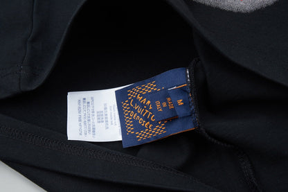 Doodle hand-drawn logo t-shirt