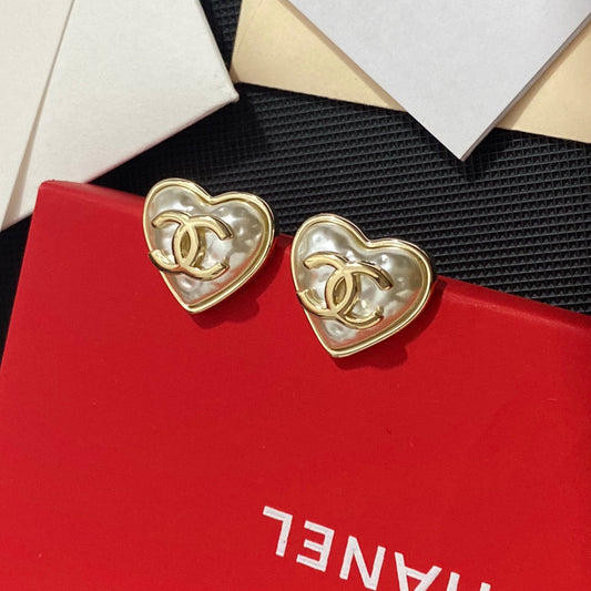 Vintage Pearl Heart Stud Earrings